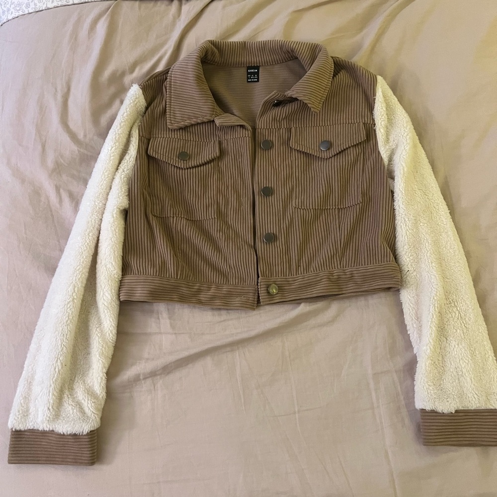 SHEIN Cropped Brown Corduroy Teddy Jacket with Cream Sleeves